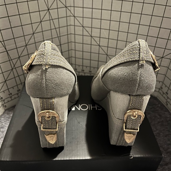 Wedge Heels - Picture 5 of 6